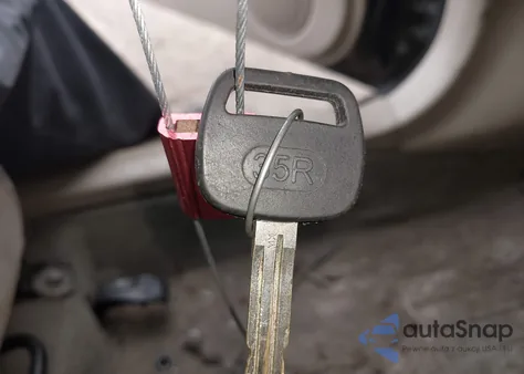 1999 Toyota Corolla Ce z USA, uszkodzony, nr VIN 1NXBR12EXXZ275998